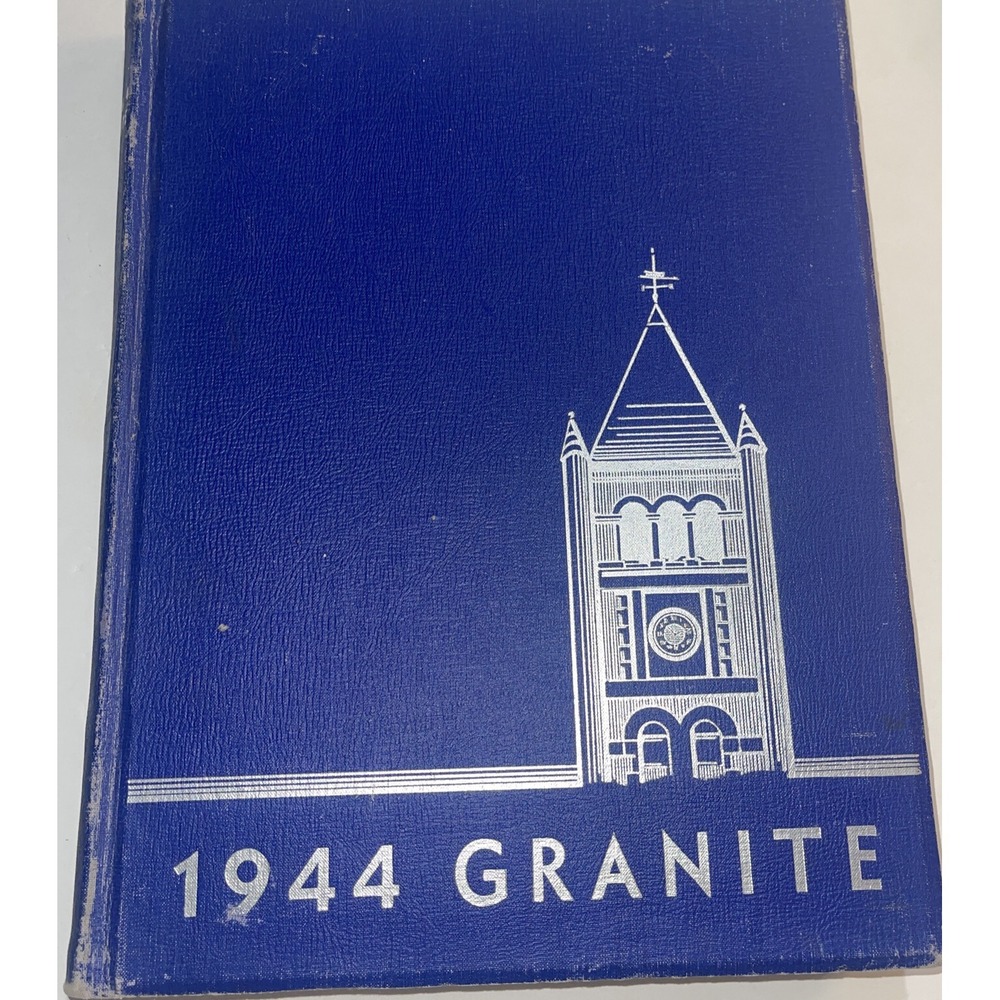 1944 UNH Yearbook The Granite University of‎ New Hampshire Durham NH 44 Vol. 35